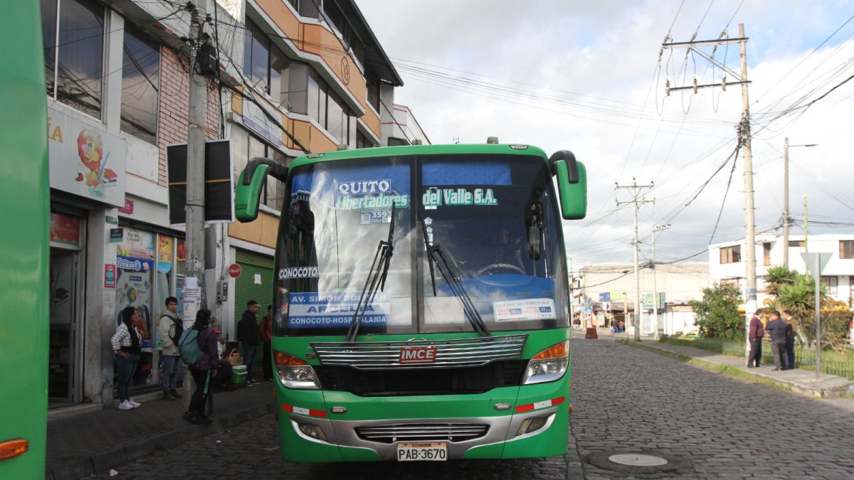 El punto de partida es en La Hospitalaria y avanza por el centro de Conocoto.