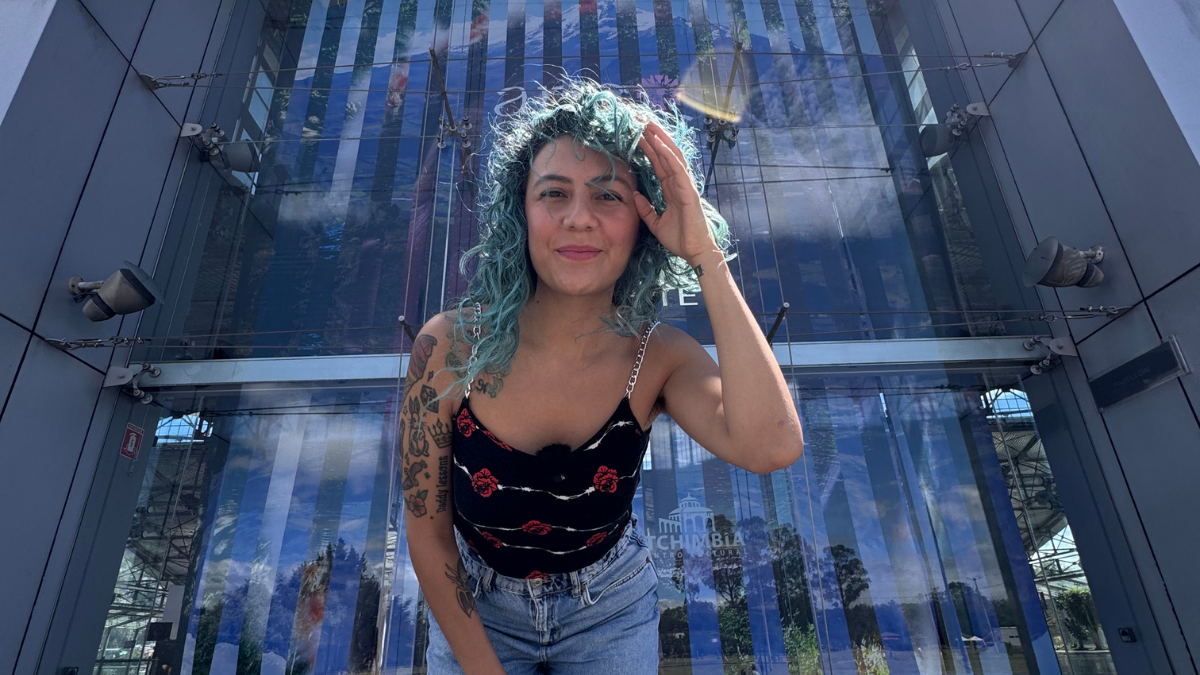 Posar frente al Palacio de Cristal es una de las actividades que puedes realizar sin un equipo profesional.