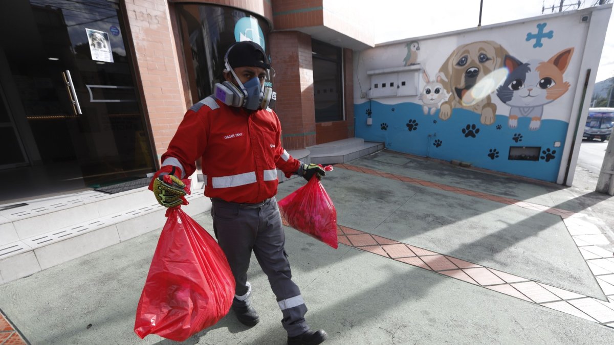 La Emgirs cuenta con una empresa gestora que realiza la recolección, transporte y tratamiento final de los desechos sanitarios.