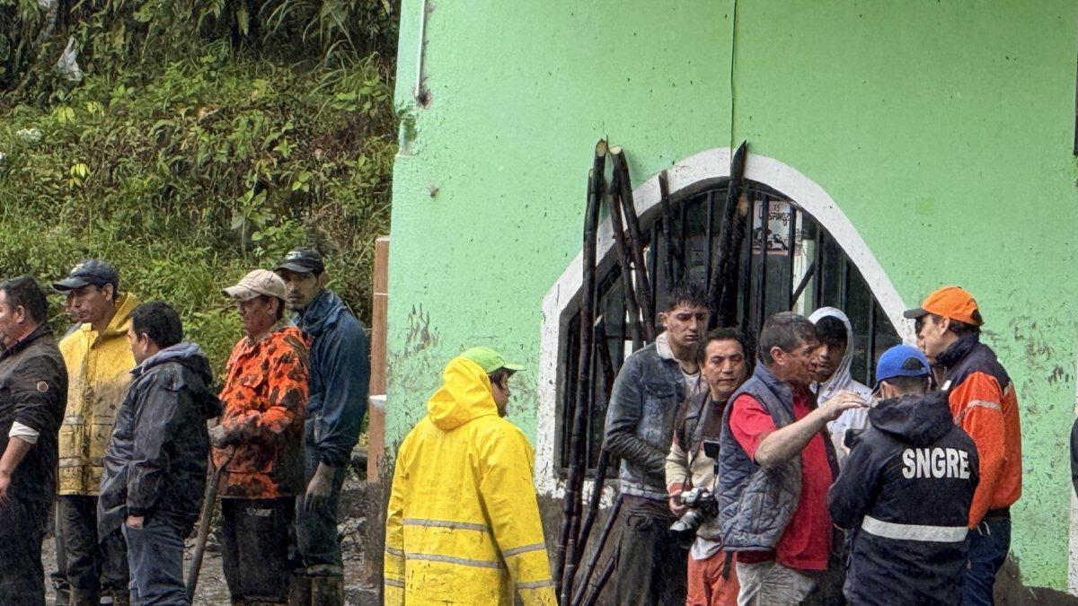 Las fuertes lluvias han dejado un saldo de 2.158 personas afectadas y dos fallecidos en la región amazónica.