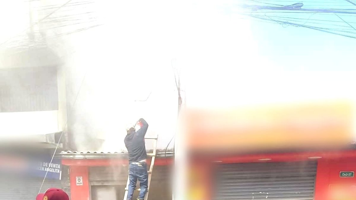 El incendio en Tumbaco en el local fue controlado por Bomberos de Quito.