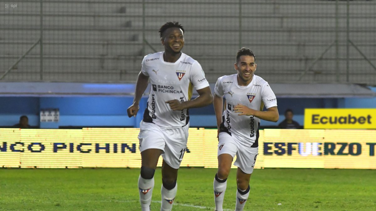 Michael Estrada y su festejo tras marcar el gol de Liga de Quito.