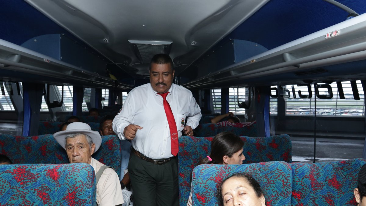 Si se viaje en bus y se sale del país y llegar a Ecuador igual se debe llenar el formulario de Senae.