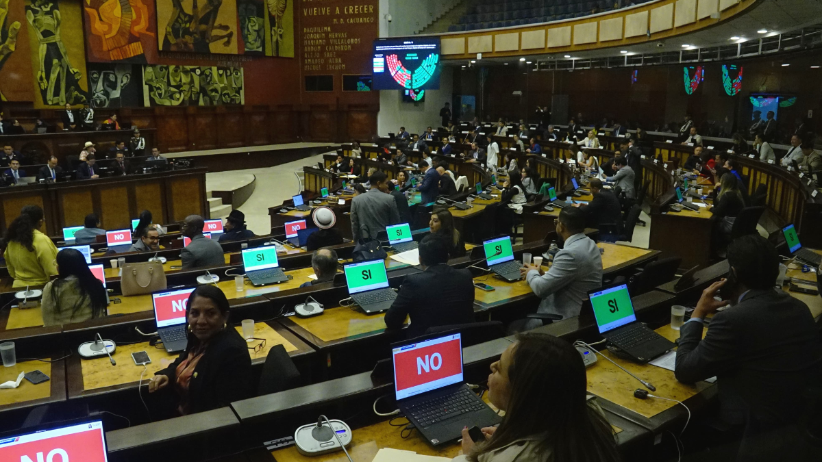 La Asamblea finalmente definió una terna