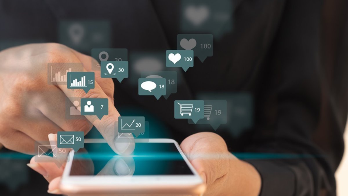 Las concesiones móviles vencieron desde el  2023, pero las conversaciones para su renovación comenzaron en agosto de 2021.