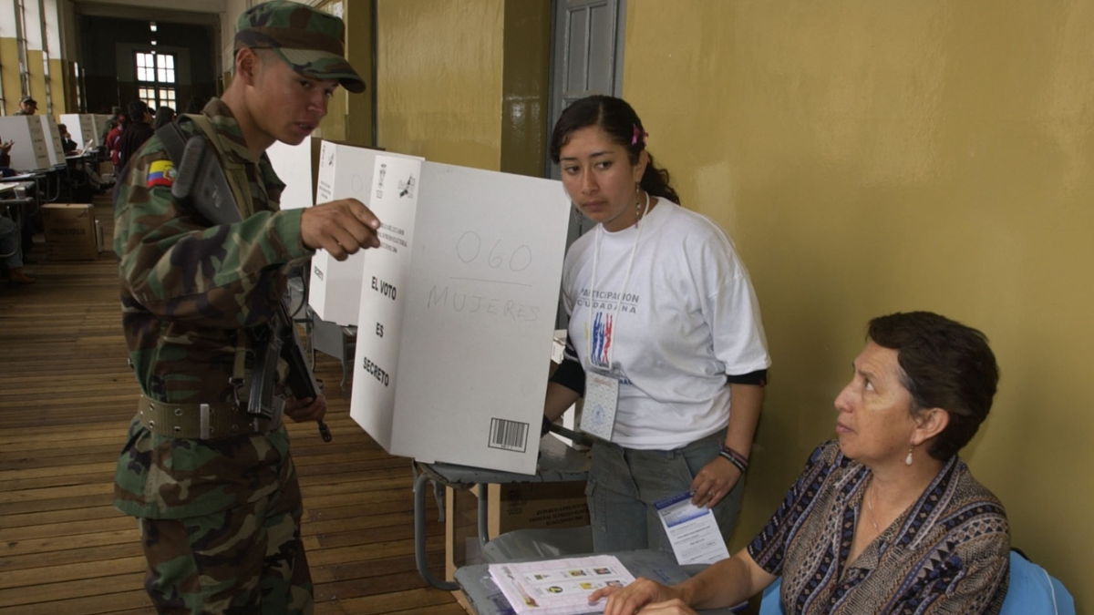 Imagen referencial/Ecuador regresará a las urnas para el referéndum sobre las bases militares extranjeras en el país