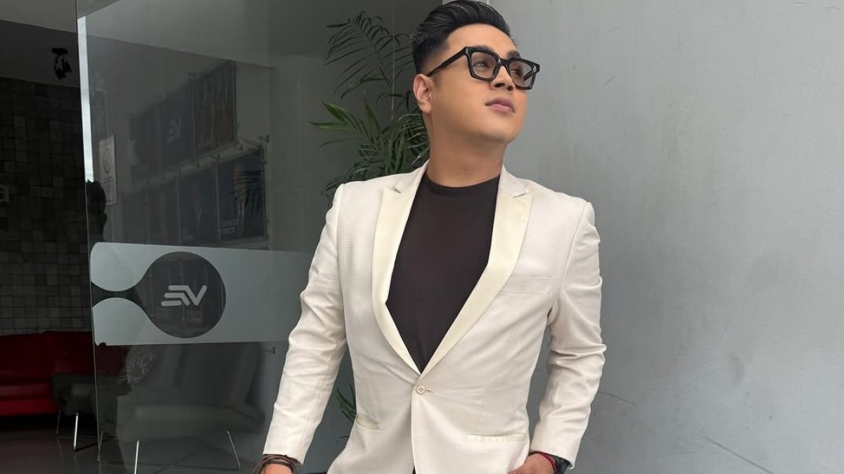 Lazito de la farándula, presentador de Los Hackers.