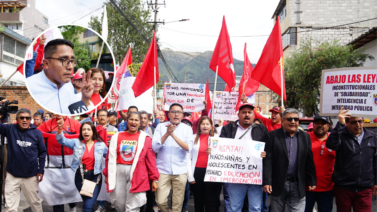 Docentes y trabajadores recorrieron calles de Quito exigiendo que se declare inconstitucional la Ley de Integridad Pública