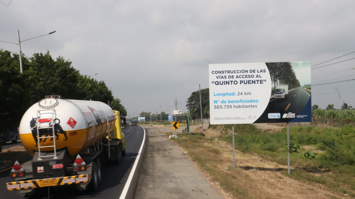 La construcción del Quinto Puente, según alegan los transportistas, ha sido esperada por años. Para los especialistas en movilidad, la obra dará un respiro al tránsito de Guayaquil.