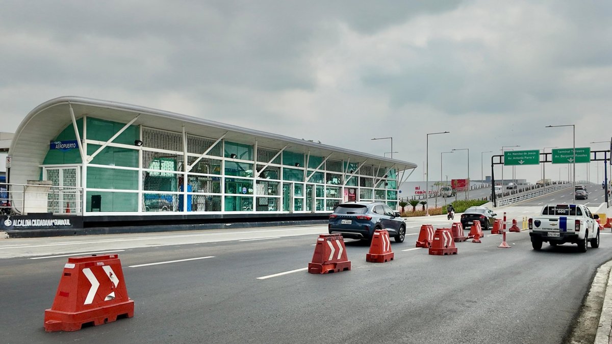 Este mes, la estación de la Metrovía ubicada a escasos metros del aeropuerto de Guayaquil volverá a estar operativa.