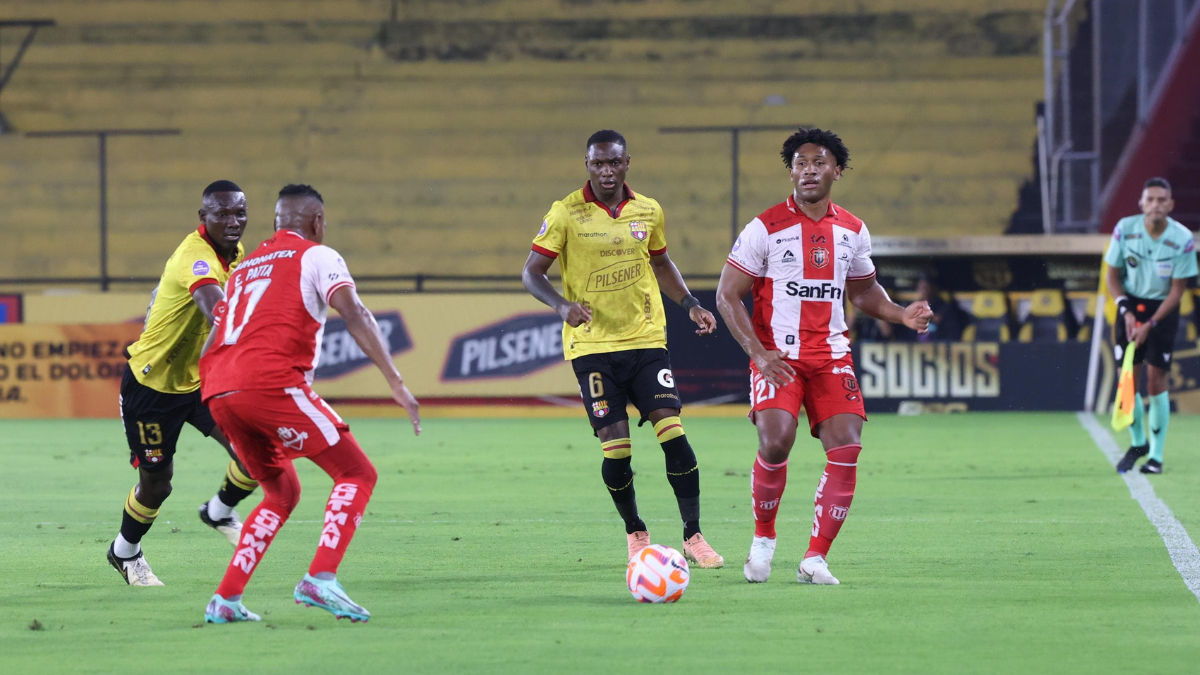 Encuentro entre Barcelona y Técnico Universitario