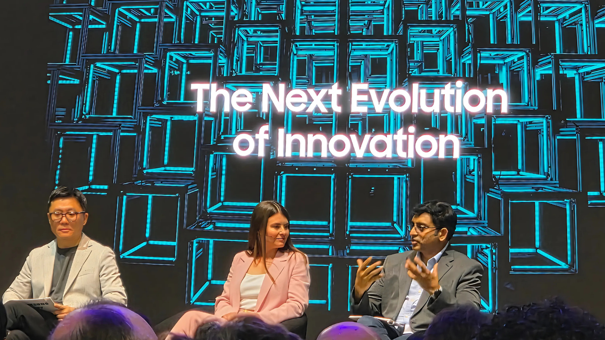Jisun Park (Samsung), Vinesh Sukumar (Qualcomm) y Mindy Brooks (Google) en conferencia de post Galaxy Unpacked.