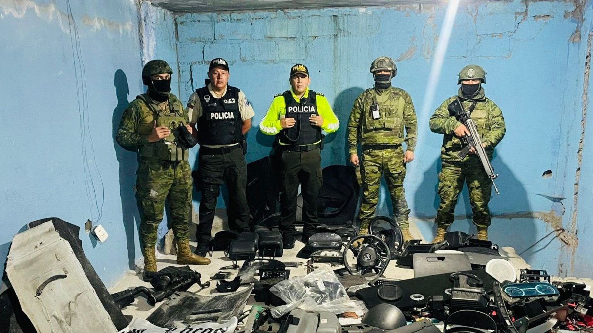 En el sector de la avenida Cusubamba, Policía y Fuerzas Armadas allanaron una casa que era utilizada como centro de acopio de autopartes robadas.