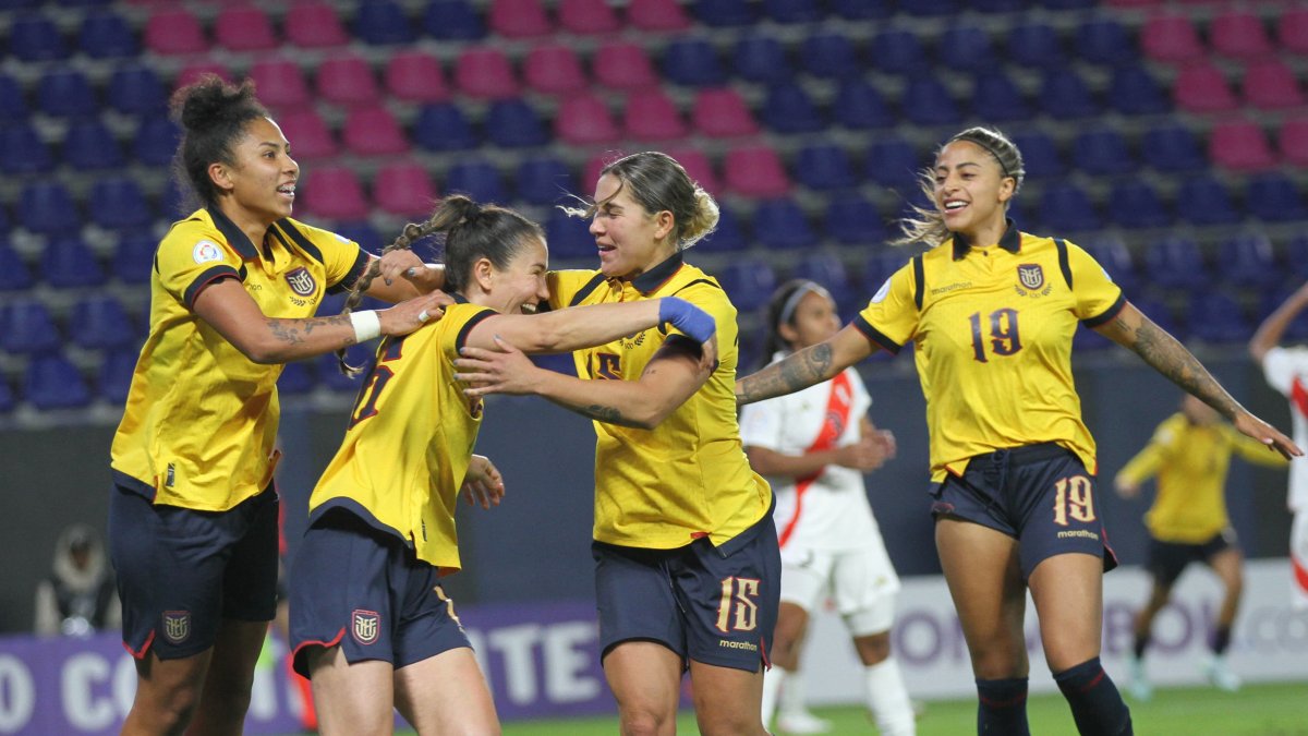Ligia Moreira marcó el tercer gol de Ecuador en la victoria sobre Perú.