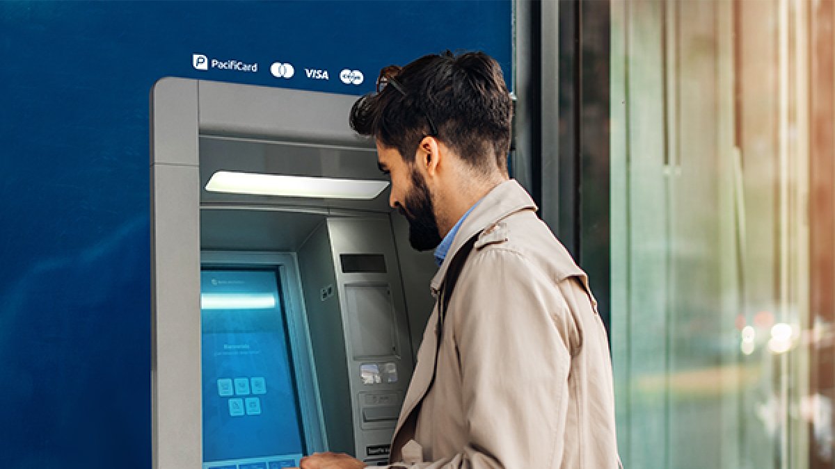 El usuario tiene varias vías para reclamar y pedir explicación. La entidad financiera tiene un plazo para solucionar el problema.