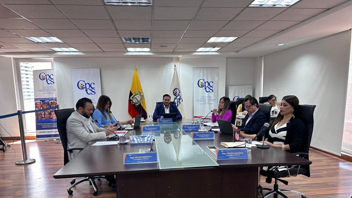 El Pleno se reunió el 16 de julio de 2025 para resolver sobre la convocatoria para conformación de la comisión ciudadana del concurso de fiscal general.