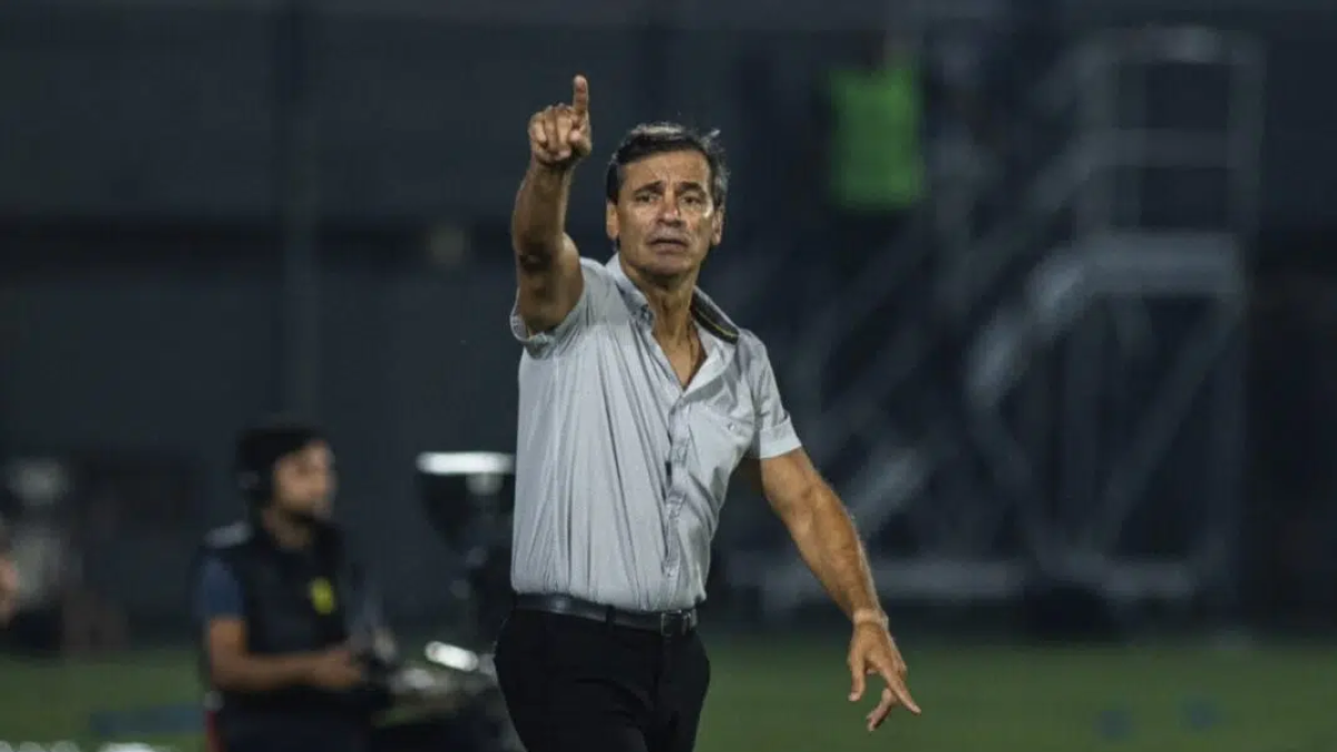 Fabián Bustos llegaría a Emelec luego de dirigir a Olimpia de Paraguay