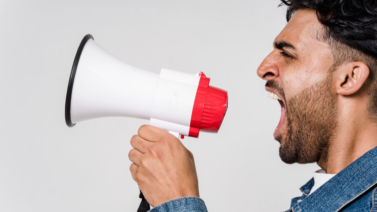 Hacer ruido en áreas residenciales está regulado por la ley