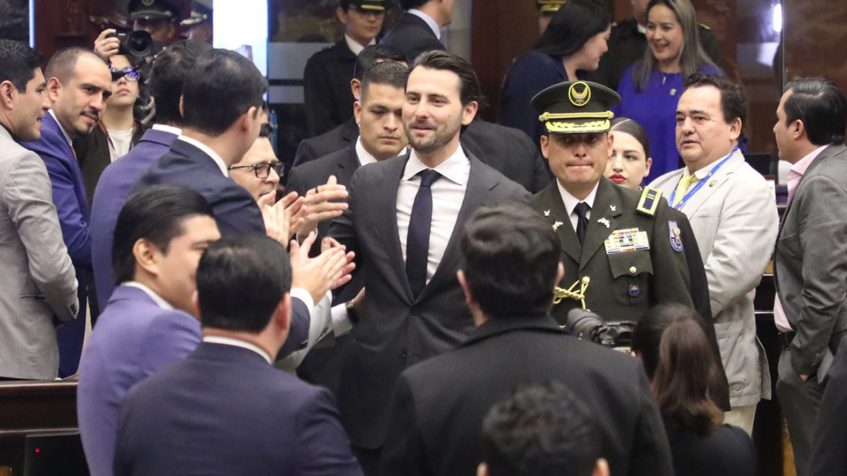 El presidente de la Asamblea, Niels Olsen, liberó la lista de casos de nepotismo.