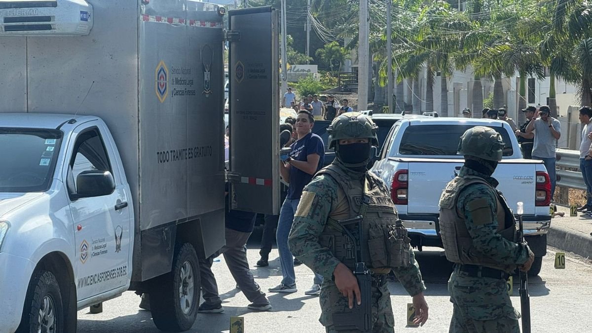 El Comando Conjunto de las Fuerzas Armadas aclaró a través de un comunicado oficial que Edder Plúas no pertenece actualmente a sus filas.