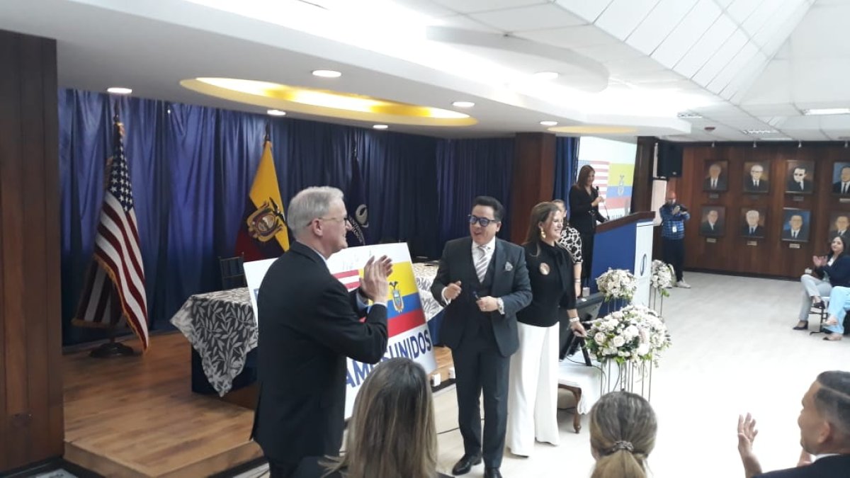 El Roberto Romero von Buchwald, Superintendente de Bancos.