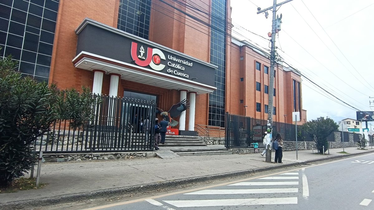 Más de 50 carreras oferta la Universidad Católica de Cuenca.
