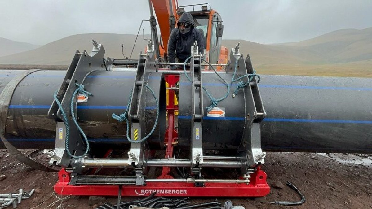 l alcalde Pabel Muñoz informó que los trabajos de reparación del sistema de agua en el sector de El Antisana avanzan según lo previsto