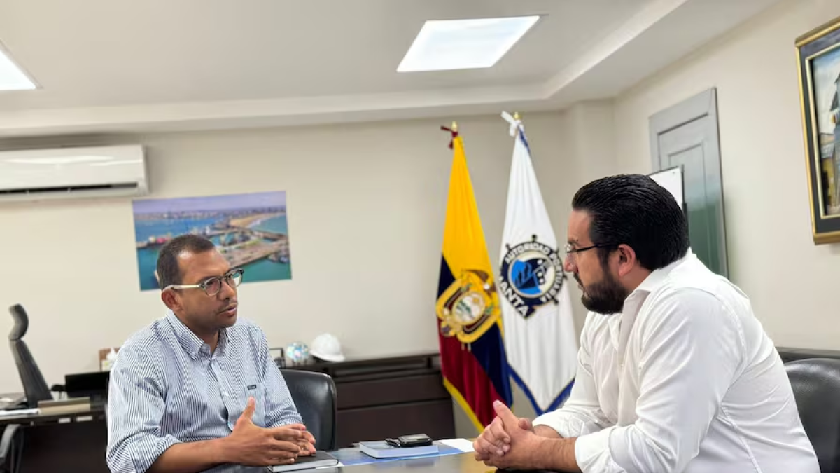 Daniel Noboa designó a Byron Walther Franco Tutiven como nuevo Secretario de Inversiones Público-Privadas.