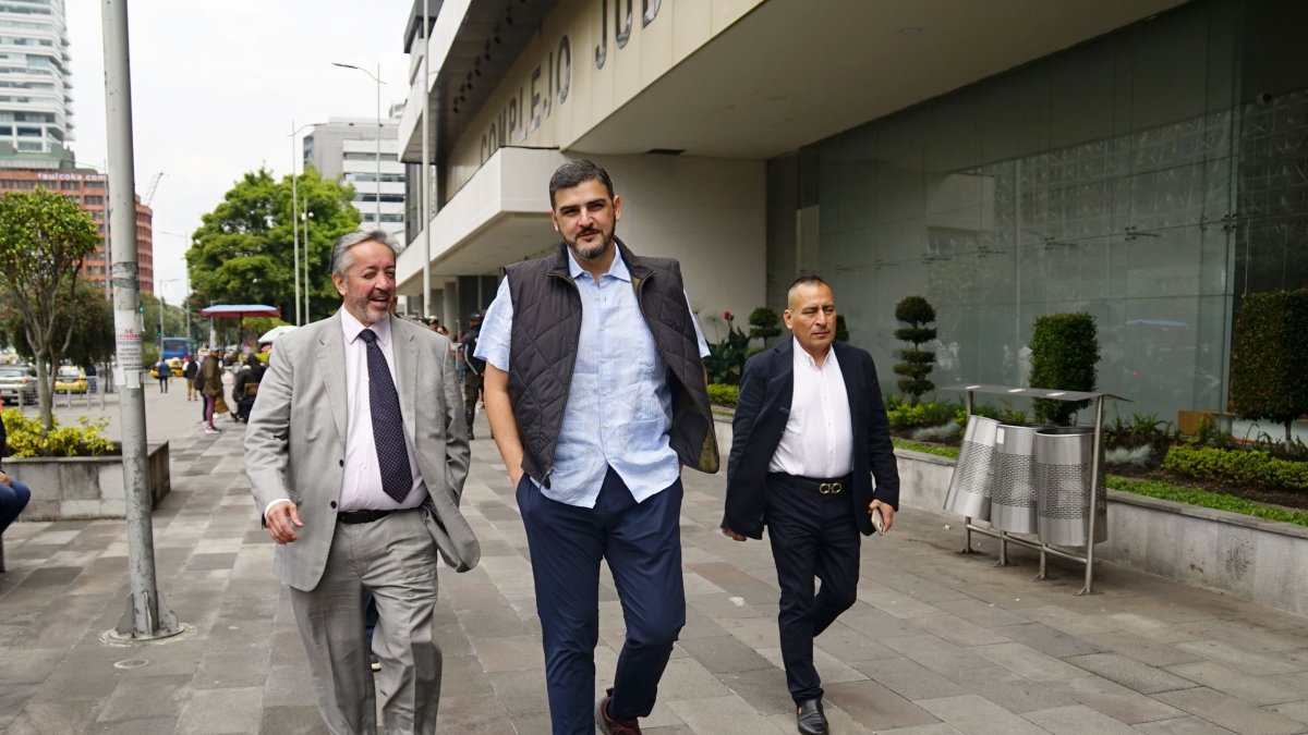 Un juez resolvió llamar a juicio a 22 procesados, entre ellos el alcalde de Guayaquil, Aquiles Álvarez.