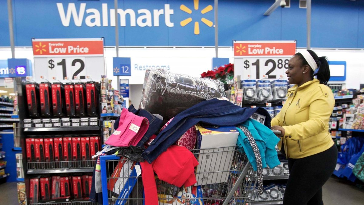 Walmart es uno de los negocios de Estados Unidos que compra textiles a Bangladés.