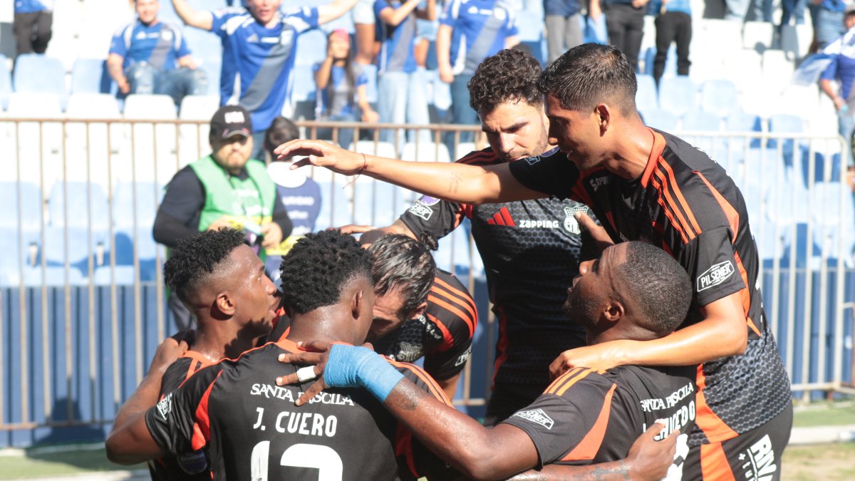 Emelec salió de la zona baja de la tabla de posiciones de la LigaPro Ecuabet 2025.