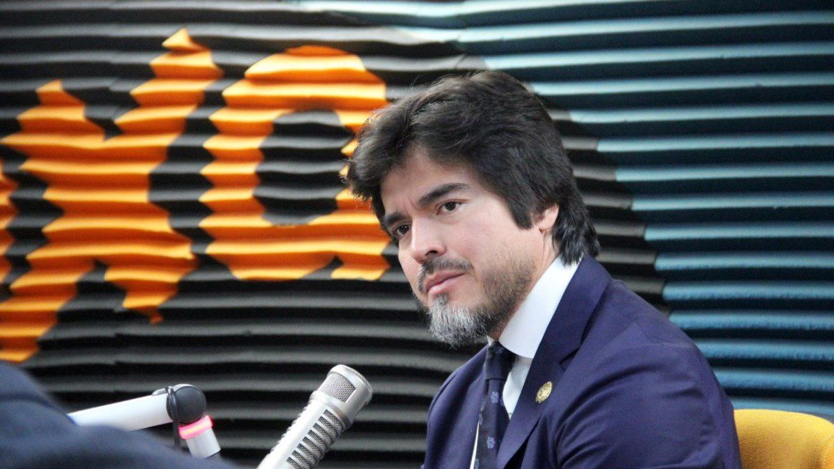 José de la Gasca respalda a la nueva Conaie y critica el liderazgo de Leonidas Iza