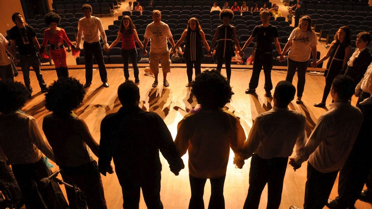 Guayaquil celebrará el arte barrial con una nueva edición de Entepola, impulsada por artistas, vecinos y organizaciones sociales.