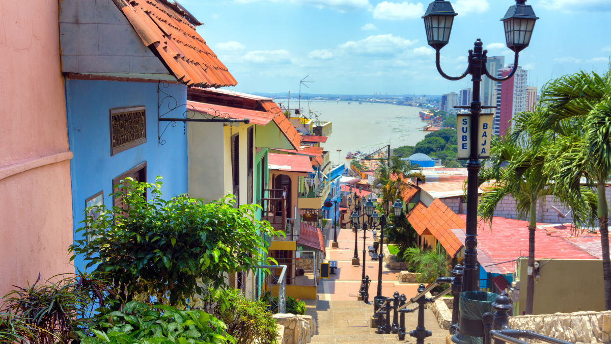 Guayaquileños comparten sus miedos y planes para el feriado de julio.