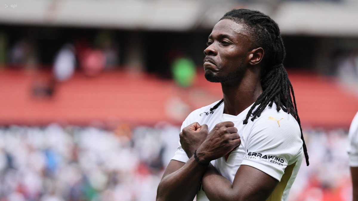 Ricardo Adé es el líder de la defensa de Liga de Quito. Es uno de los capitanes y cumple su tercera temporada con los albos.