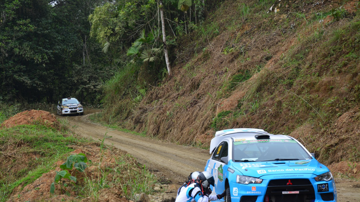 Cerca de 40 tripulaciones participaran en la edición 46 de la Vuelta Automovilística al Ecuador 2025