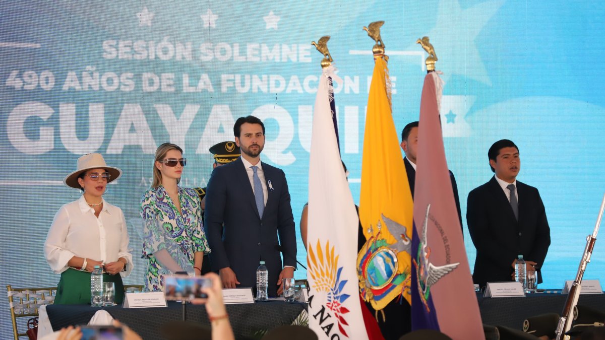 La Asamblea Nacional sesionó en Guayaquil por la conmemoración de los 490 años de fundación de la ciudad.