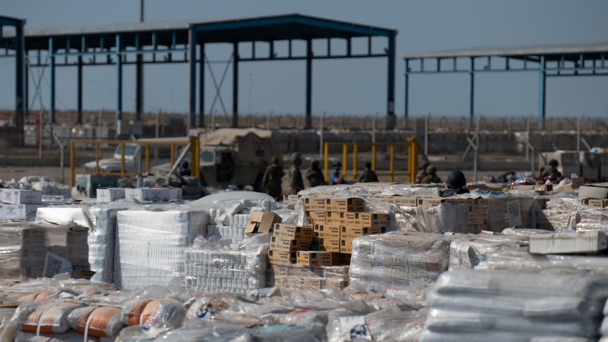 Vista de cajas de ayuda humanitaria este jueves 24 de julio de 2025, en Kerem Shalom (Israel).