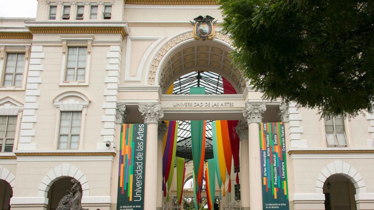 Universidad de las Artes subraya la necesidad de fortalecer, y no debilitar, los pilares de la educación superior y la cultura