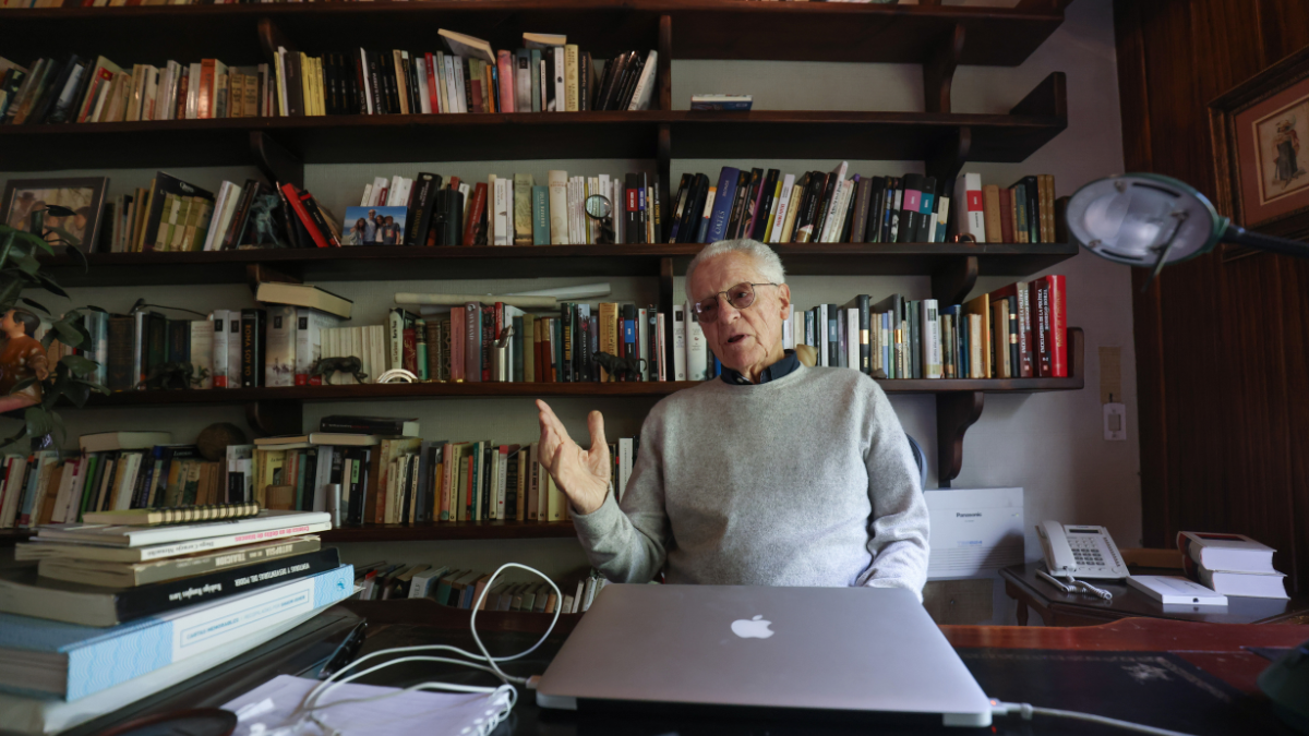 Andrés Vallejo aclara que no tiene un cargo directivo en la Izquierda Democrática, no estuvo de acuerdo con la elección del candidato presidencial del 2025.