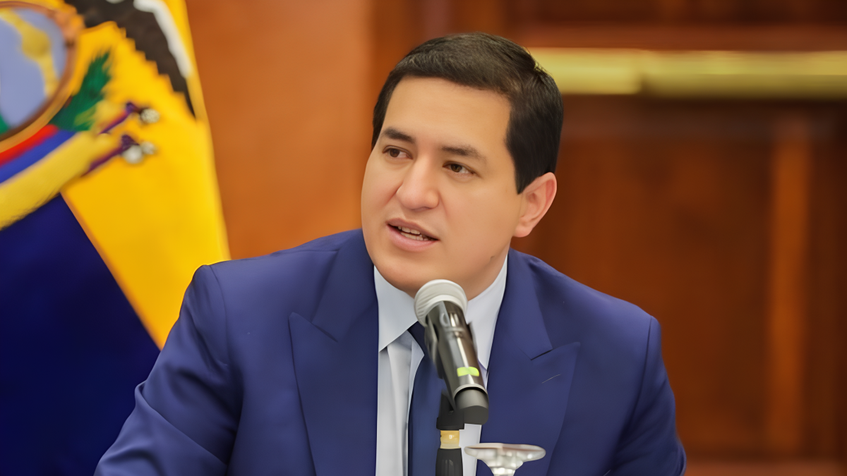 El dirigente y excandidato presidencial del correísmo, Andrés Arauz, es procesado en el caso Ligados.