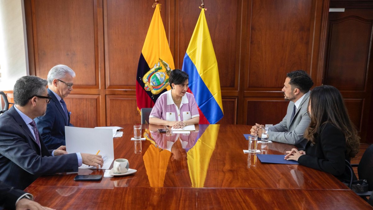 Durante la reunión se discutieron mecanismos para facilitar el traslado de ciudadanos colombianos privados de libertad en Ecuador.