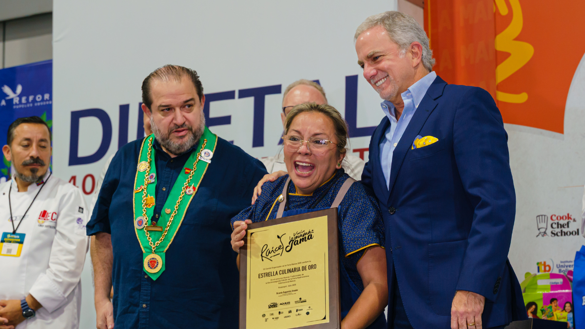 Café de Pepe gana Estrella Culinaria de Oro en la Feria Raíces 2025 donde miles de visitantes celebran la diversidad gastronómica del Ecuador.
