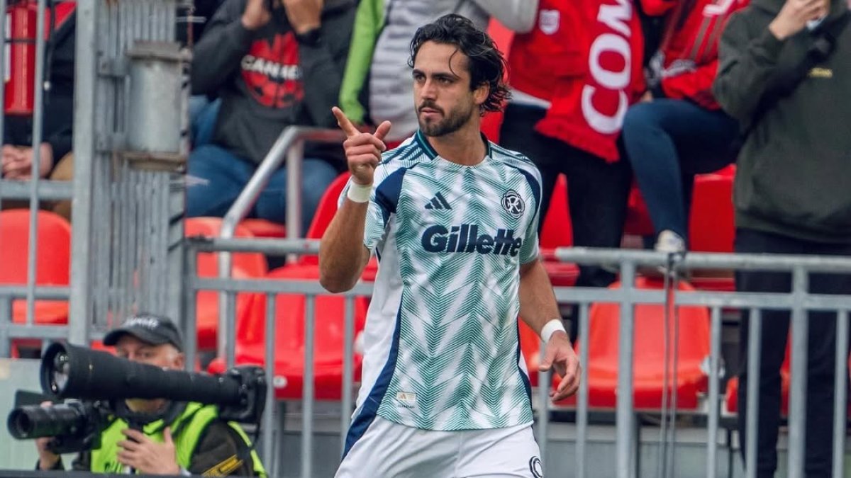 Leonardo Campana ha conseguido regularidad jugando para New England Revolution