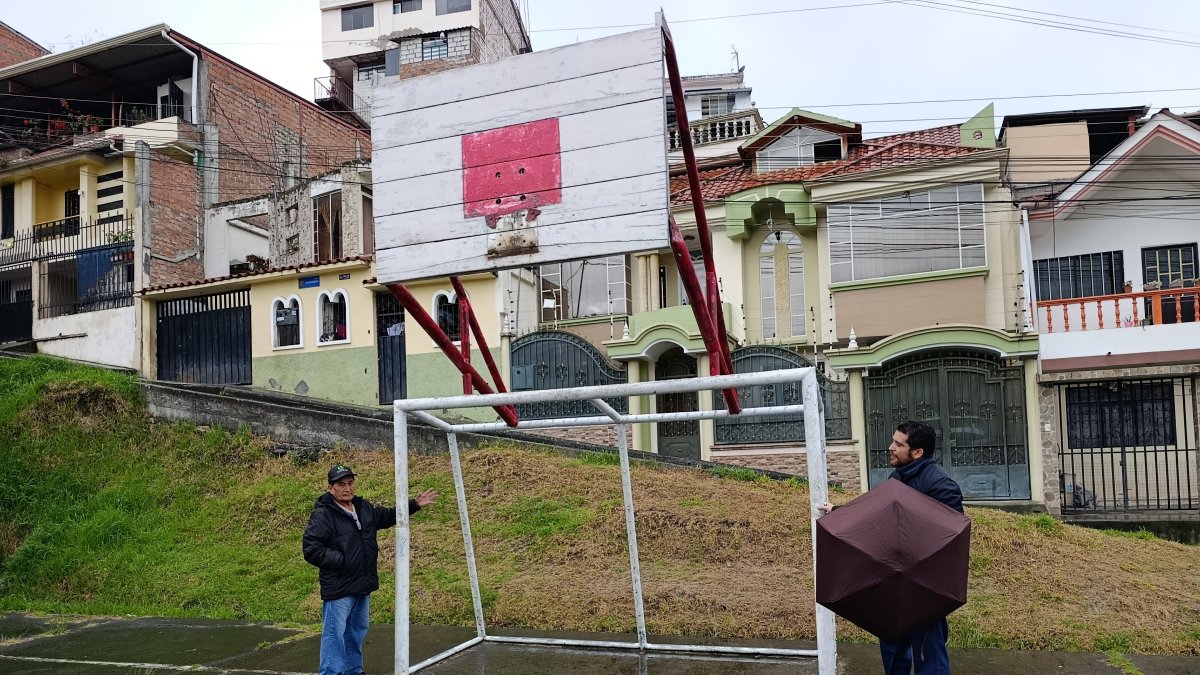 Solicitud. La directiva barrial pide al Municipio priorizar la rehabilitación vial y del sistema de agua.