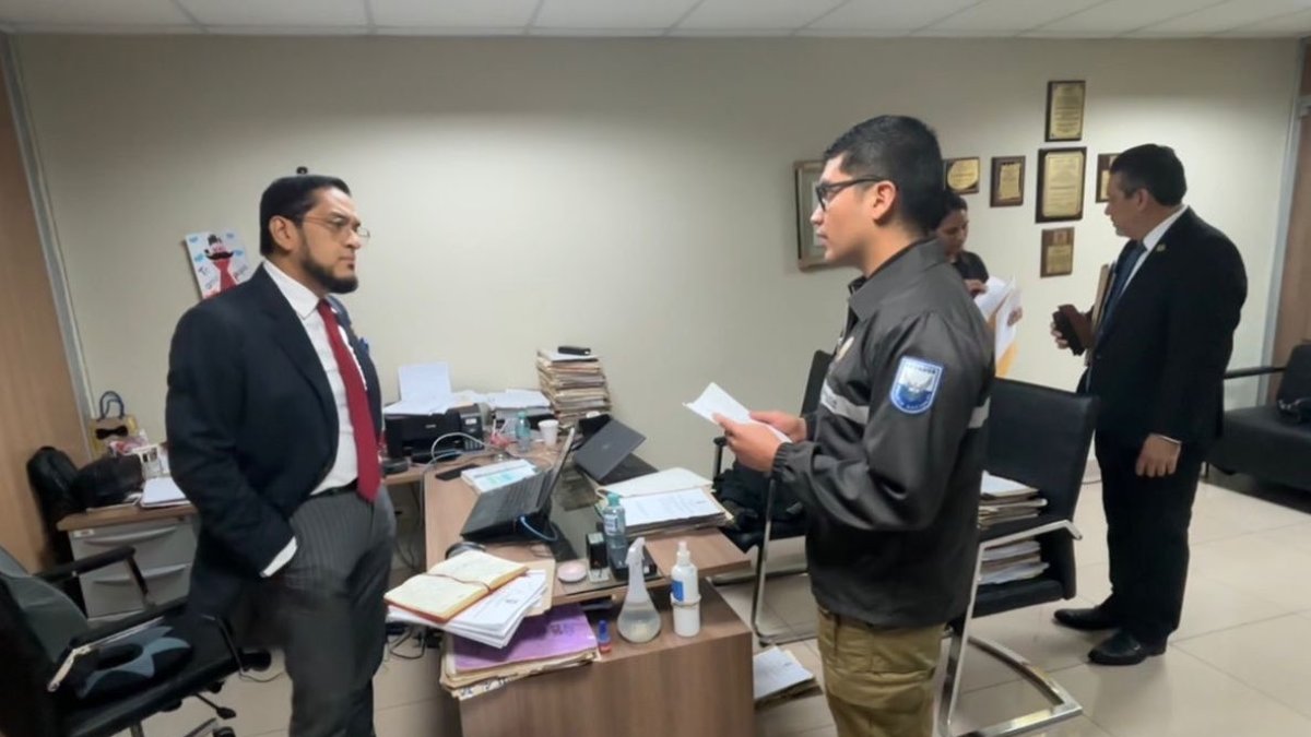 Según informó el Consejo de la Judicatura, Barzola habría alterado al menos diez resoluciones judiciales.