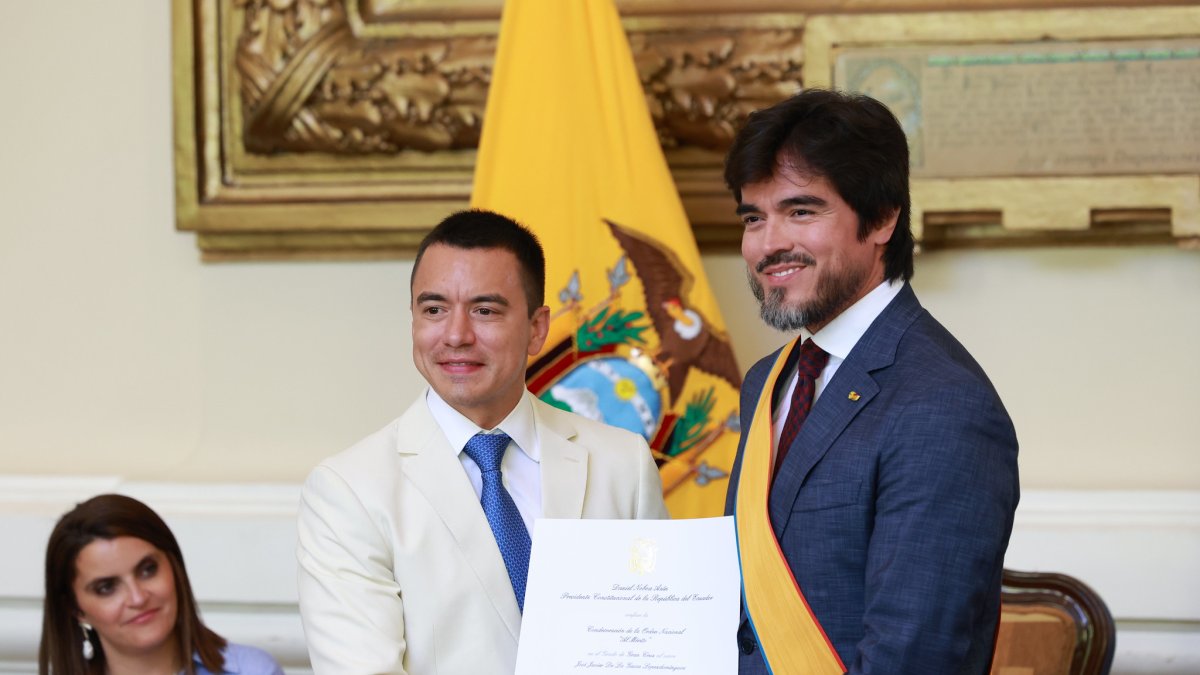 José de la Gasca recibió condecoración el 25 de julio de 2025.
