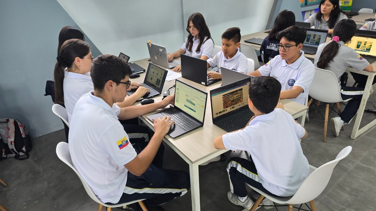 Estudiantes del Liceo Panamericano representarán a Ecuador en el Tokyo Steam Championship 2025