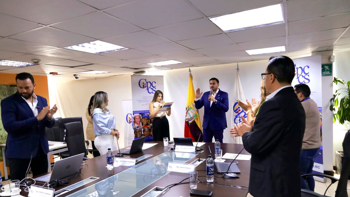 Fantoni asumió la Presidencia del CPCCS tras la remoción de Nicole Bonifaz.