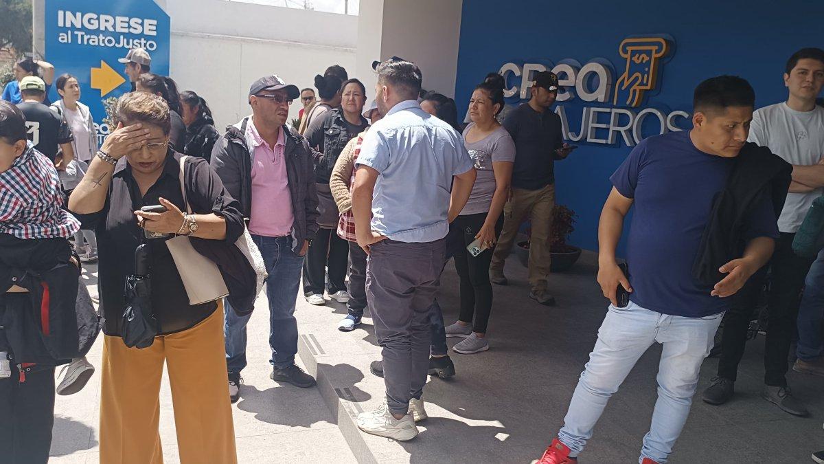 Socios de la Cooperativa de Ahorro y Crédito CREA exigieron respuestas tras la liquidación de la institución anunciada por la SEPS.